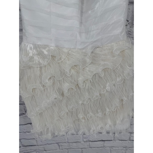 White Strapless Ruffle Mini Dress Tony Bowls Sz 8 Bridal Graduation  Fairycore - Picture 13 of 16